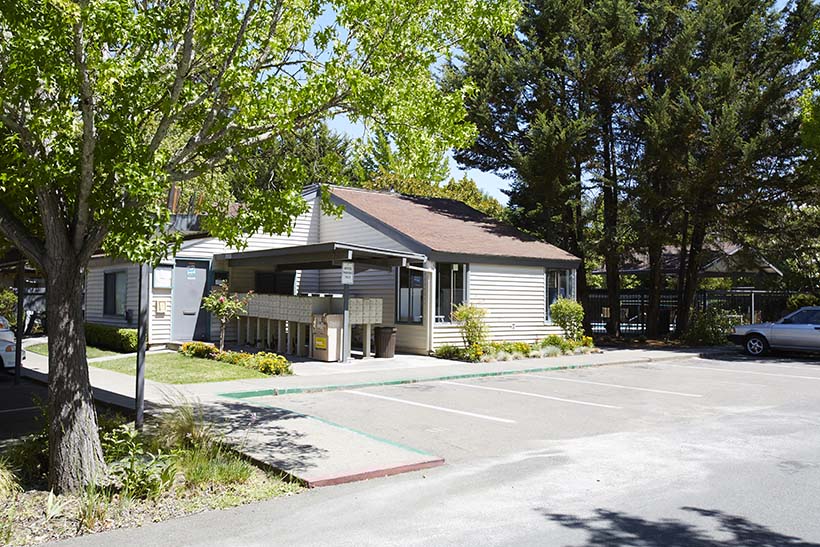 Photos and Video of VILLA CREEK APARTMENTS in Santa Rosa, CA